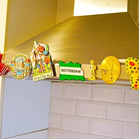 Bed & Breakfast Takoda Gorilla Rotterdam *