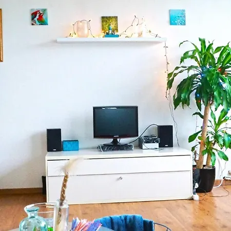 Bed & Breakfast Takoda Gorilla Rotterdam Hoogvliet